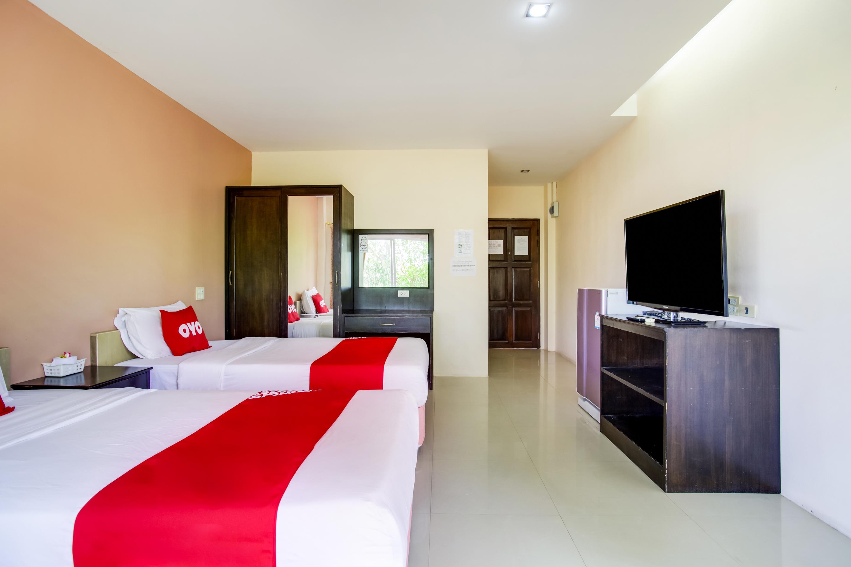 Oyo 384 Ban Sabaidee Hotel Ayutthaya Eksteriør billede