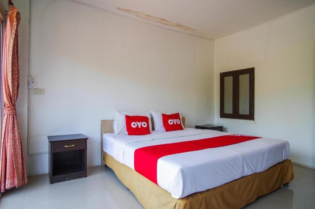 Oyo 384 Ban Sabaidee Hotel Ayutthaya Eksteriør billede
