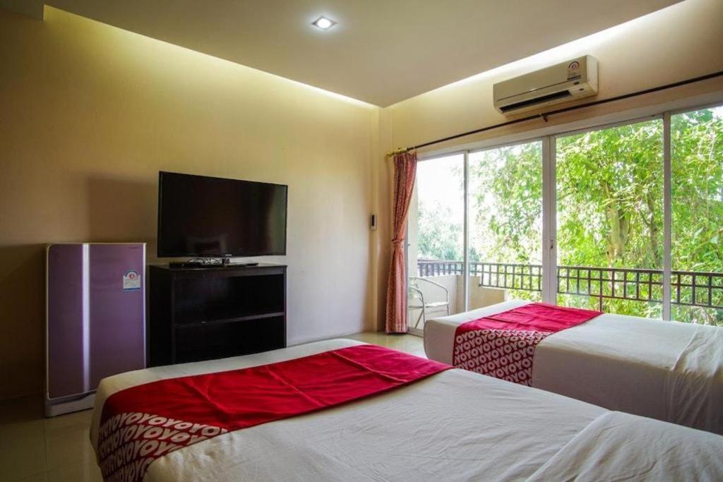 Oyo 384 Ban Sabaidee Hotel Ayutthaya Eksteriør billede