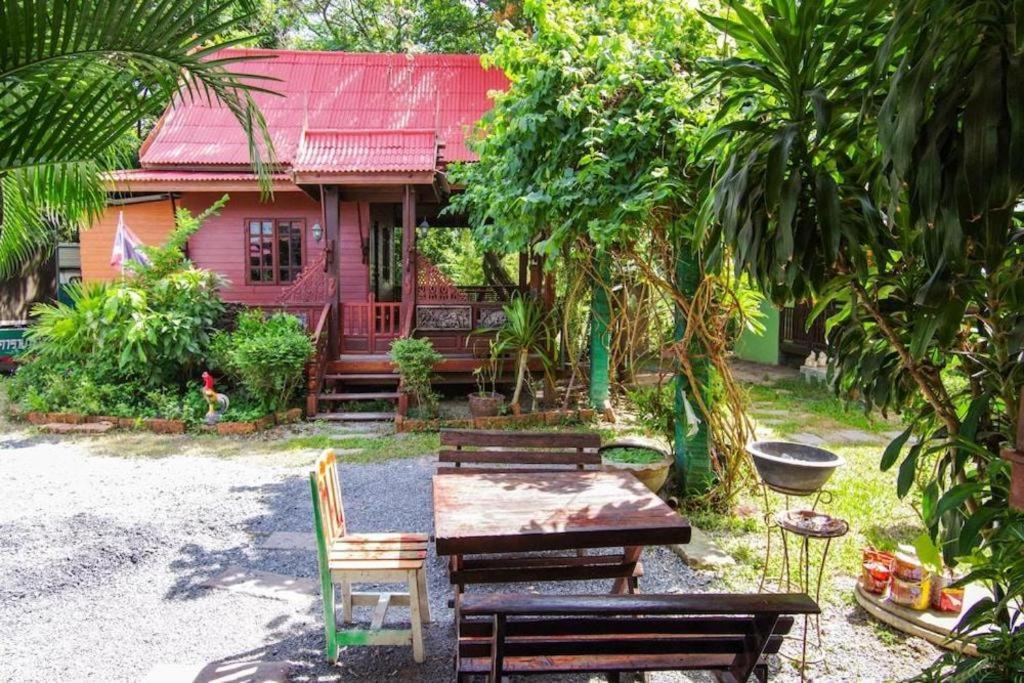 Oyo 384 Ban Sabaidee Hotel Ayutthaya Eksteriør billede