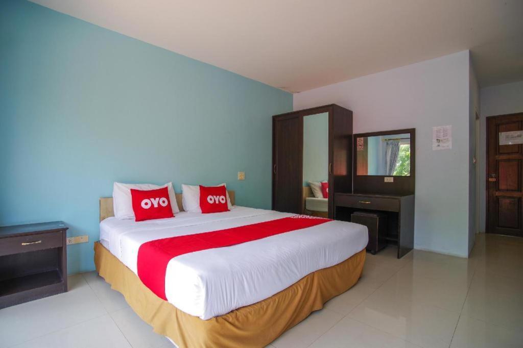 Oyo 384 Ban Sabaidee Hotel Ayutthaya Eksteriør billede