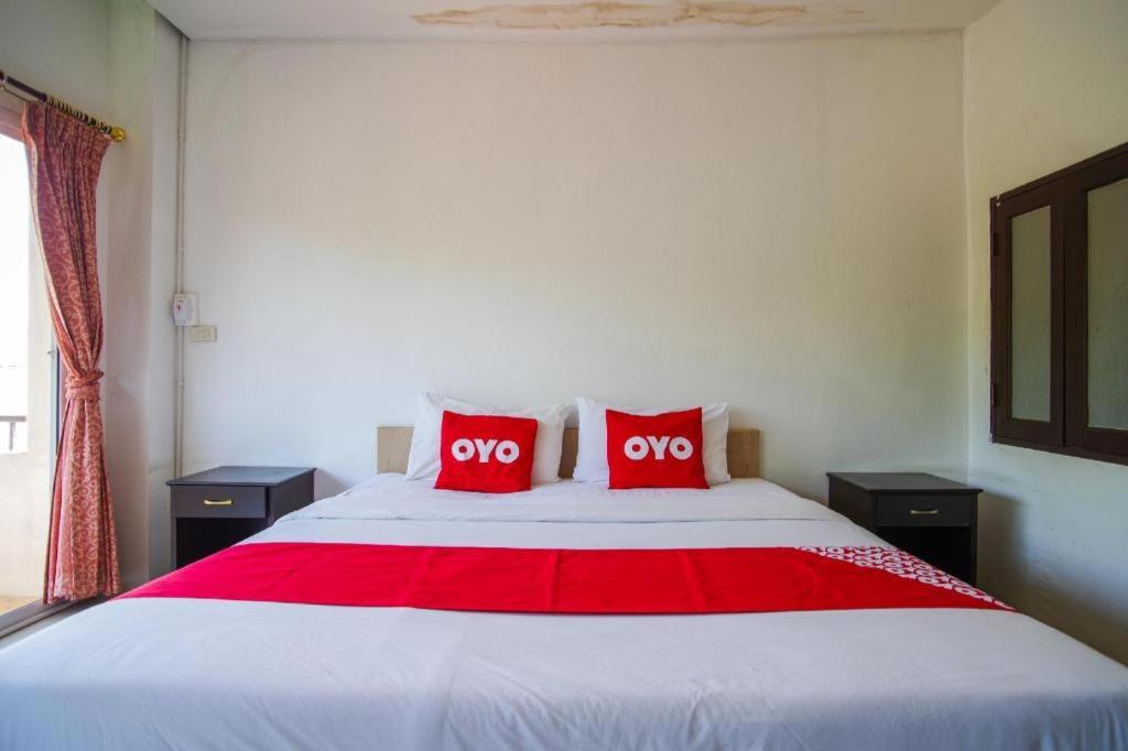 Oyo 384 Ban Sabaidee Hotel Ayutthaya Eksteriør billede